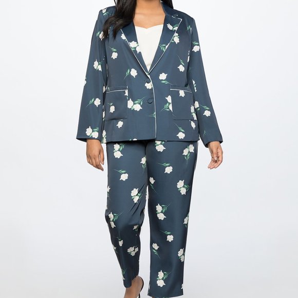 Eloquii Two Button Printed Jacket - Picture 2 of 6